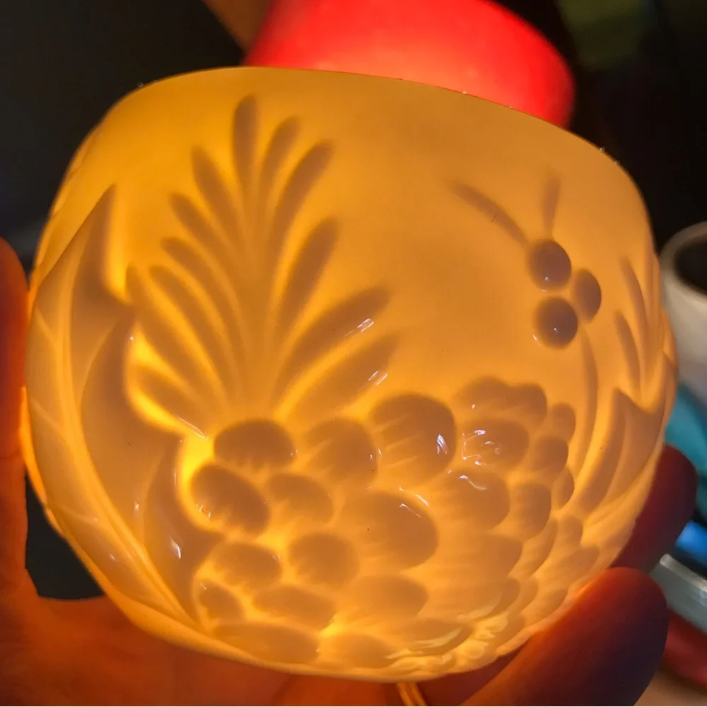 LENOX Holly and Pinecone Candle Votive